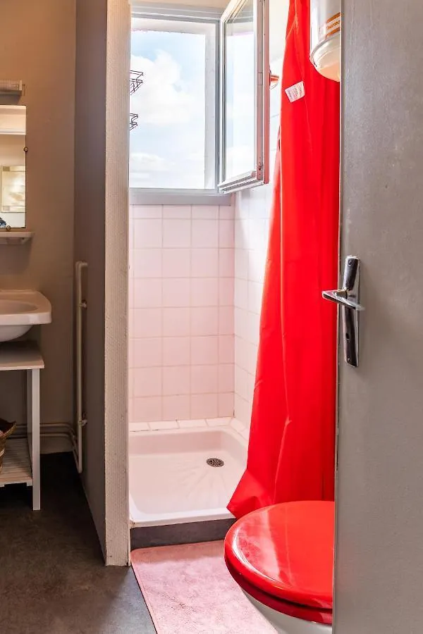 Le Debussy - studio - WIFI FIBRE- centre ville- parking Tarbes 0*,  France