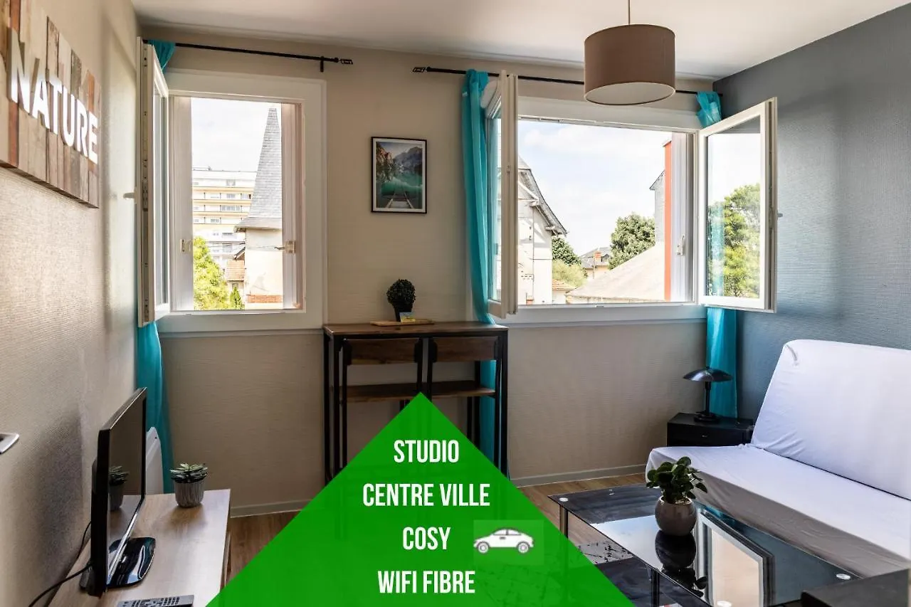 Le Debussy - studio - WIFI FIBRE- centre ville- parking Tarbes Appartement
